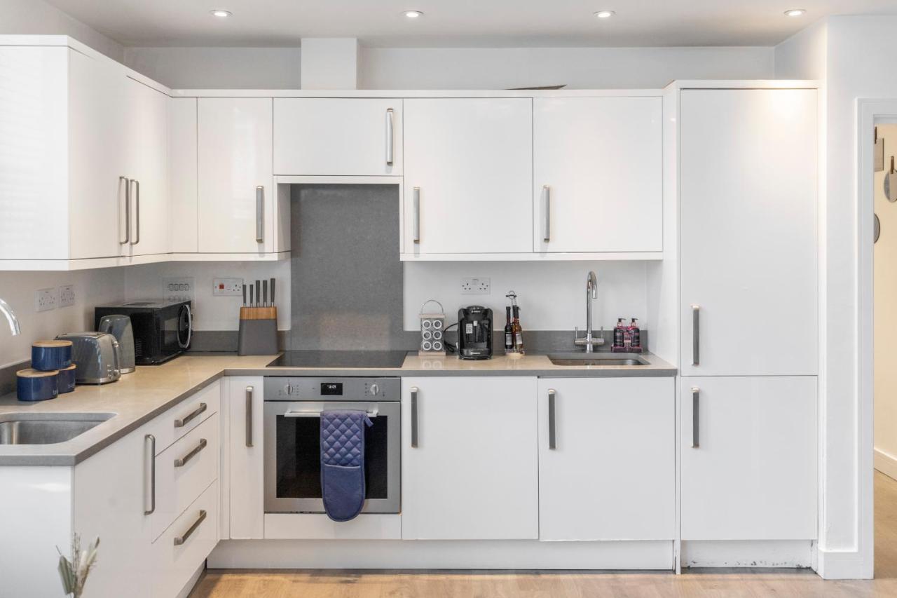 Modern Flat In Central Golders Green ロンドン エクステリア 写真