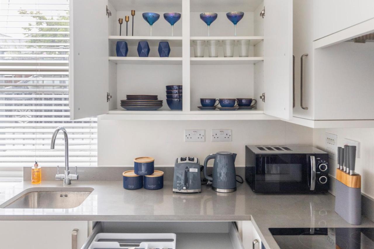 Modern Flat In Central Golders Green ロンドン エクステリア 写真