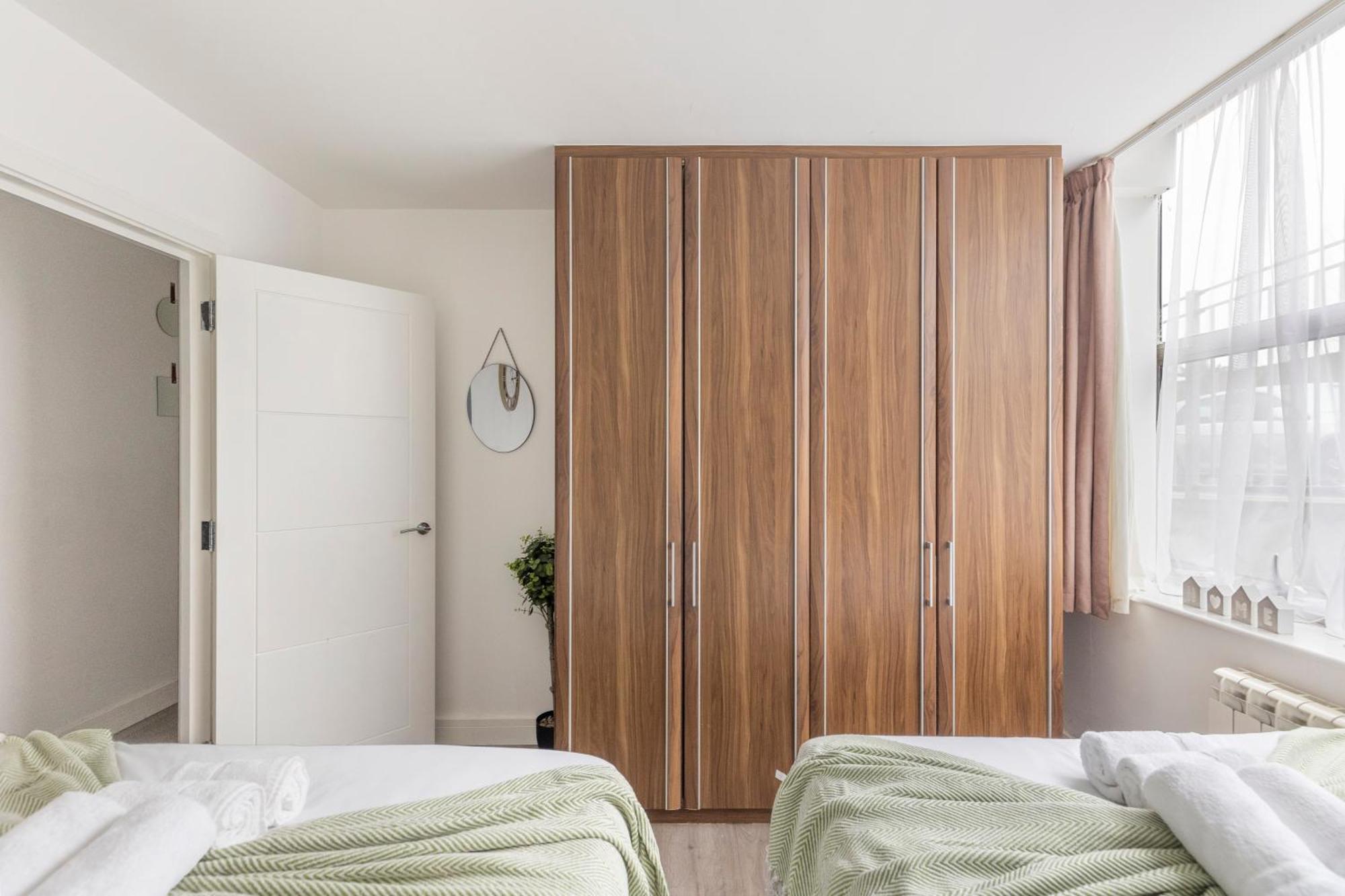 Modern Flat In Central Golders Green ロンドン エクステリア 写真